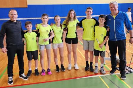 DP ekipno badminton1s